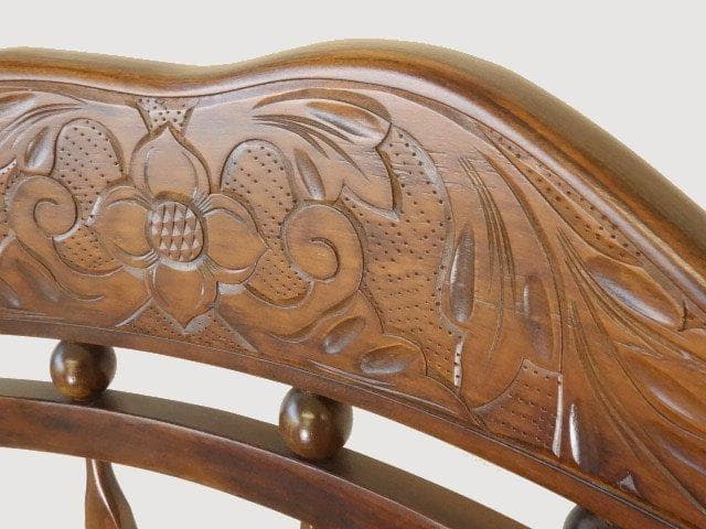 木製　ロッキングチェアー　彫刻入　再塗装済　ＵＳＥＤ