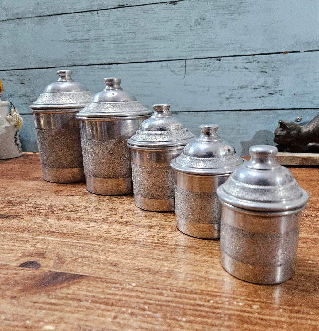 フランスアンティーク 古いアルミのキャニスター 5点セット 蓋付き ポット