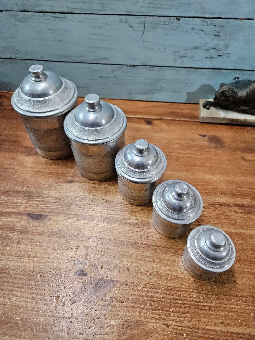 フランスアンティーク 古いアルミのキャニスター 5点セット 蓋付き ポット