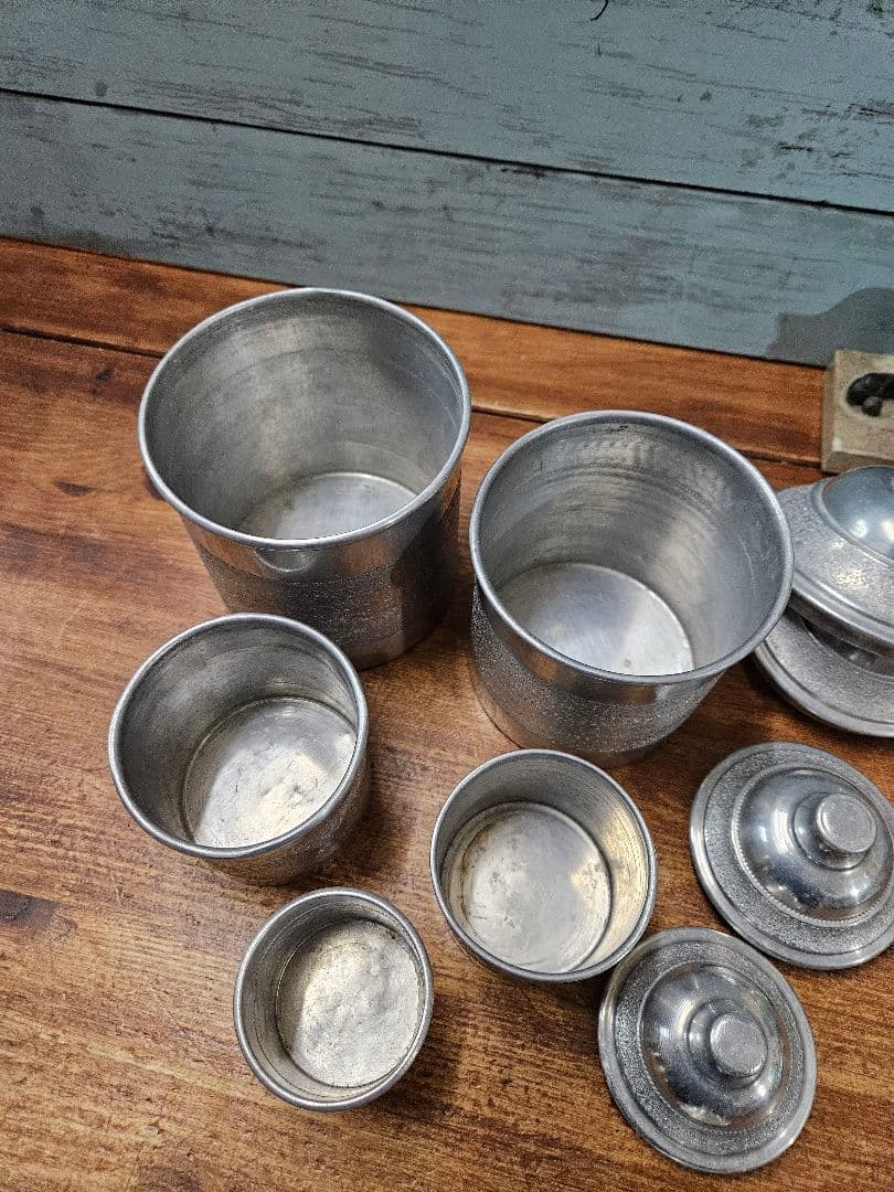 フランスアンティーク 古いアルミのキャニスター 5点セット 蓋付き ポット