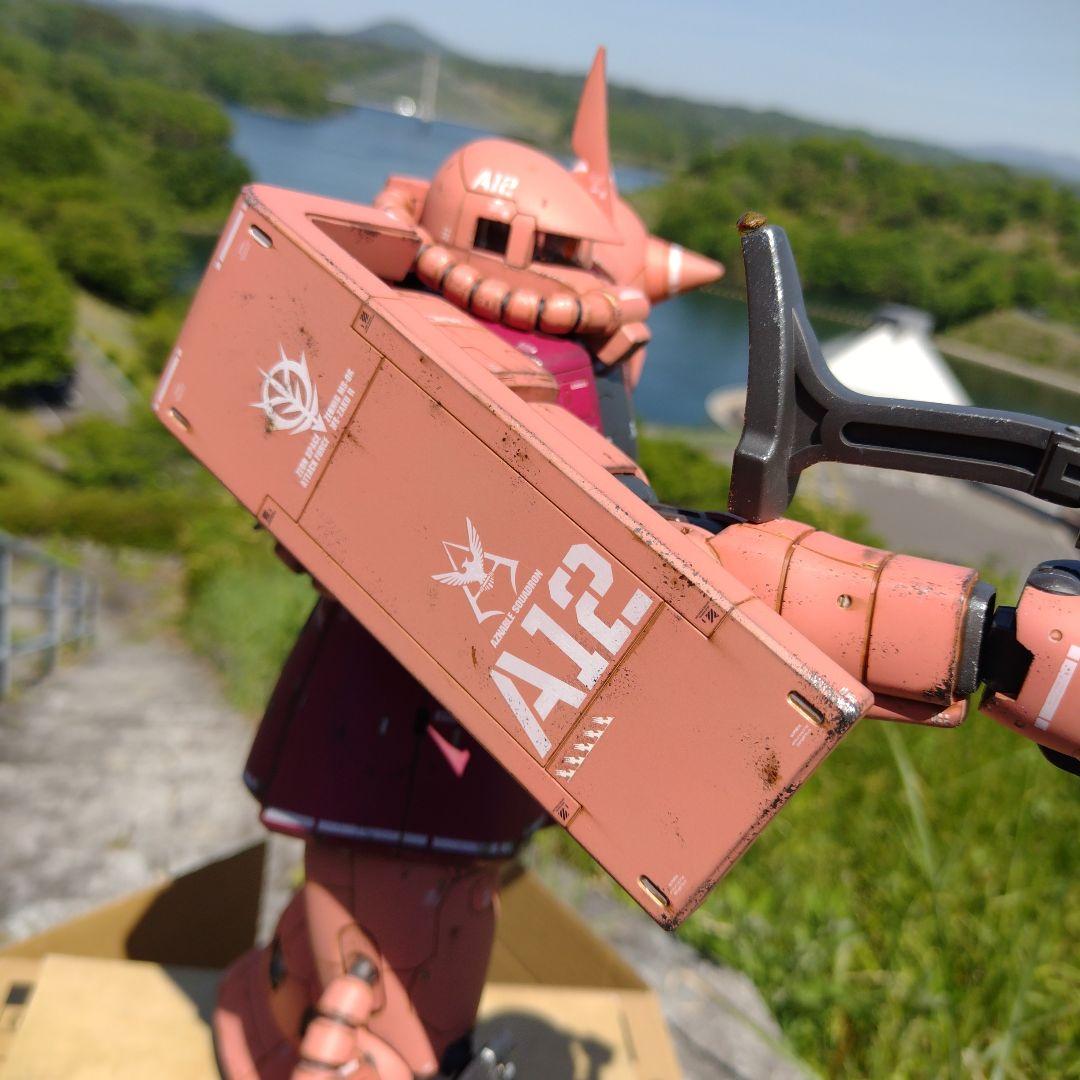 メガサイズ MS-06S シャア専用ザクⅡ 塗装済完成品 1/48 ガンプラ