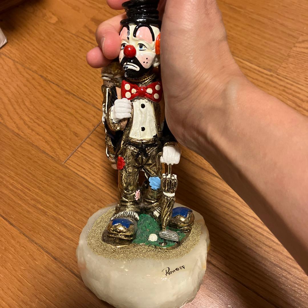 多色 陶器製 ピエロ像