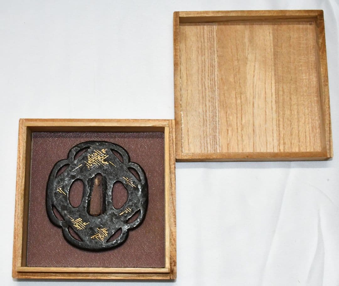 時代物 日本刀鐔 肥後銀象嵌 木瓜鍔 - メルカリ