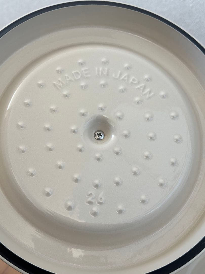 VERMICULAR 両手鍋 ベージュカラー約26cm