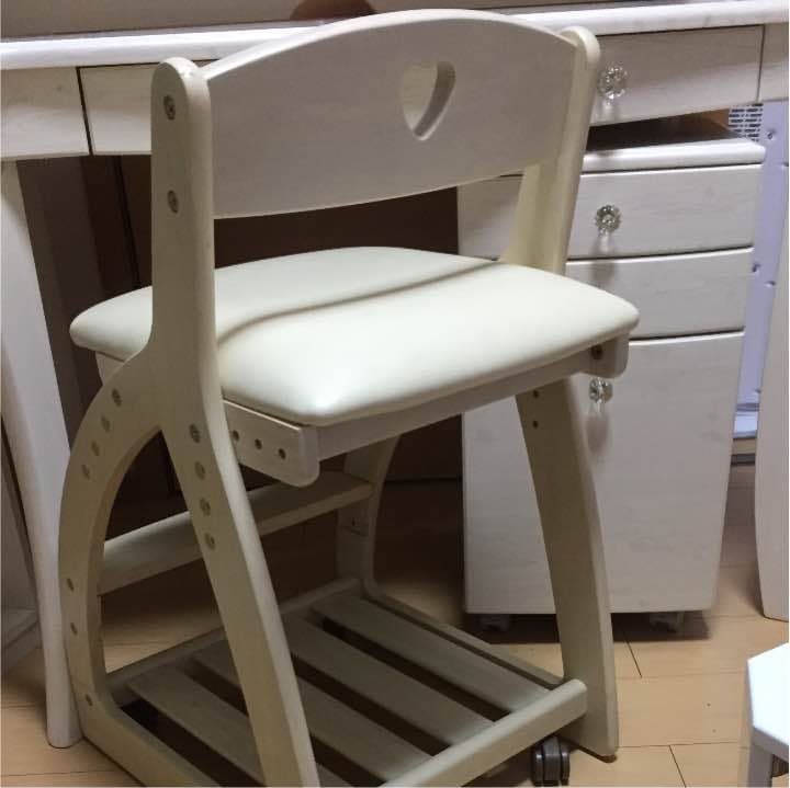 組み合わせデスク（ニトリ）とデスクチェア