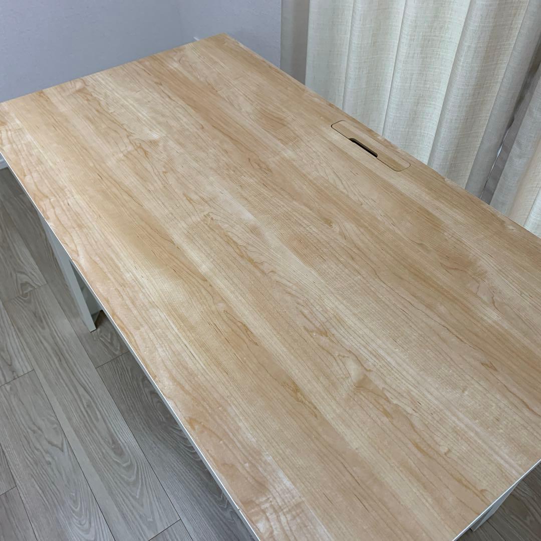 ビクター/バルバーニ　デスク