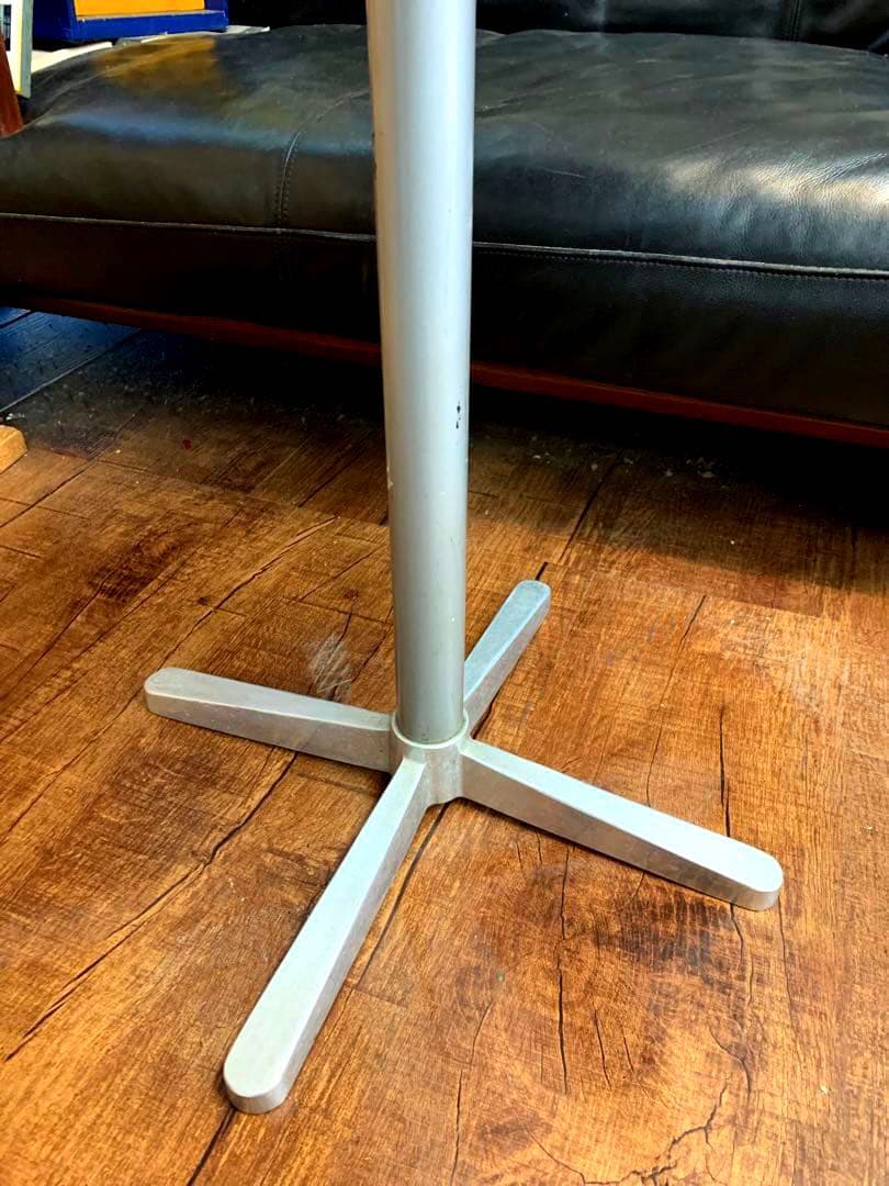 IDEE カフェテーブル