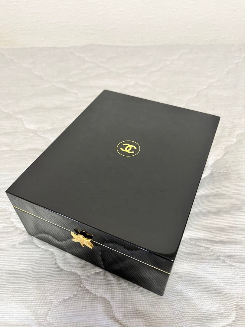 美容液 CHANEL SUBLIMAGE L'Extrait de Nuit