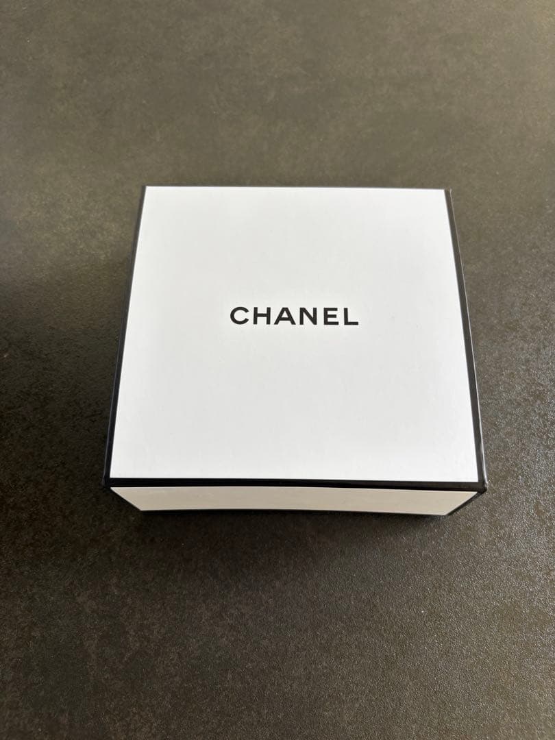 値下げ【新品】CHANEL マスクN1 ドゥシャネル　コスメ　ギフト