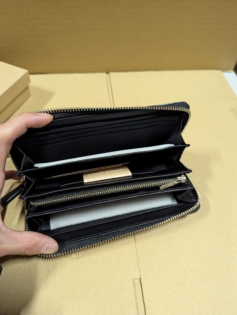 キャサリンハムネット 長財布 黒 牛革
