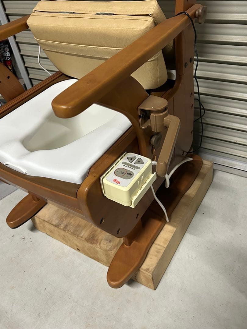 ポータブルトイレ　安寿　暖房便座