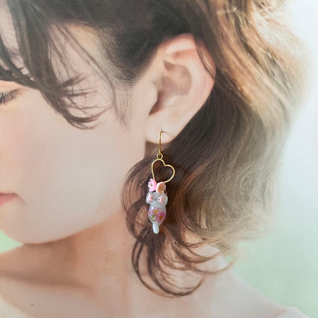 ฅ❤️ ねこ　猫　レジン　花　秋桜　ピアス　ハート　イヤリング　ハンドメイド