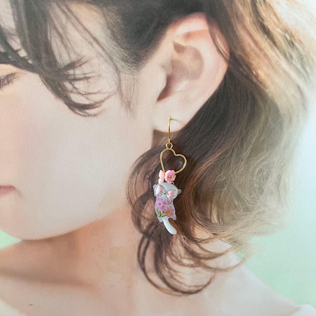 ฅ❤️ ねこ　猫　レジン　花　秋桜　ピアス　ハート　イヤリング　ハンドメイド
