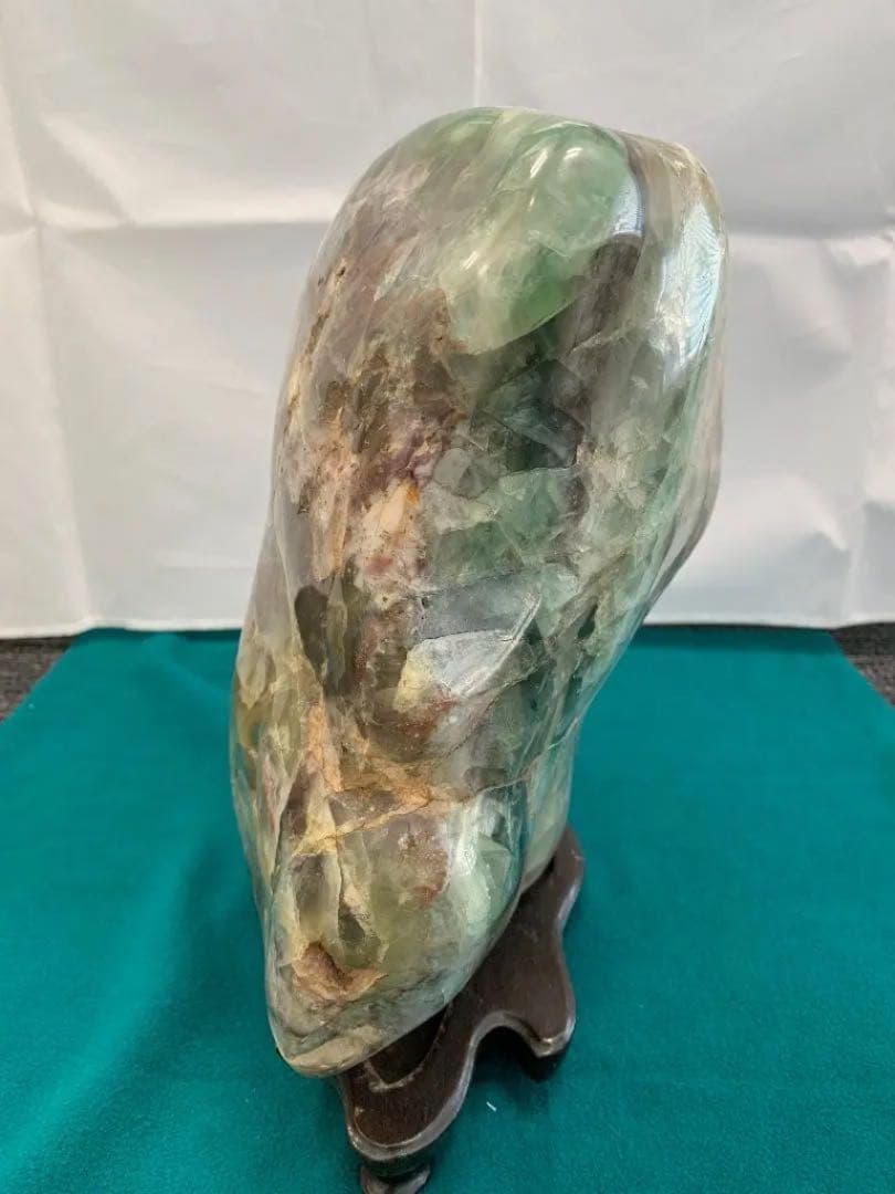 鑑賞石　翡翠石