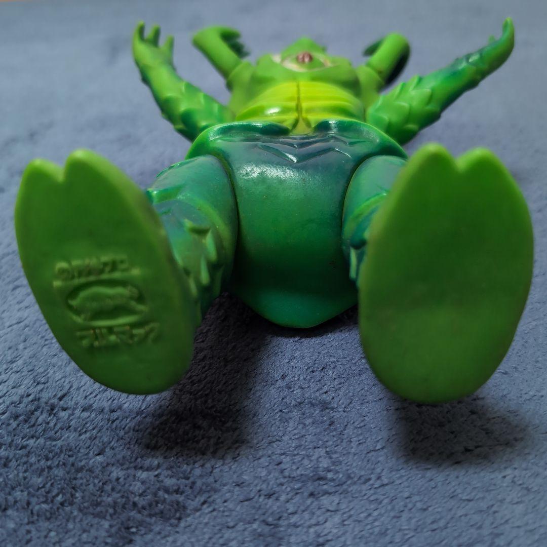 フィギュア　カネゴン