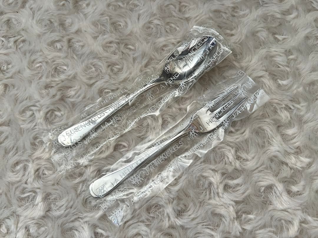 ツヴィリング ヘンケルス　カトラリーセット　アムウェイ　ディナーセット 30本