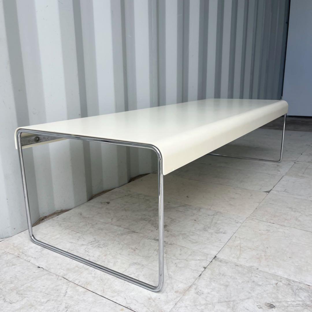 取付無料！カッシーナ ピエロ・リッソーニ ZAP ホワイトスチールローテーブル✨