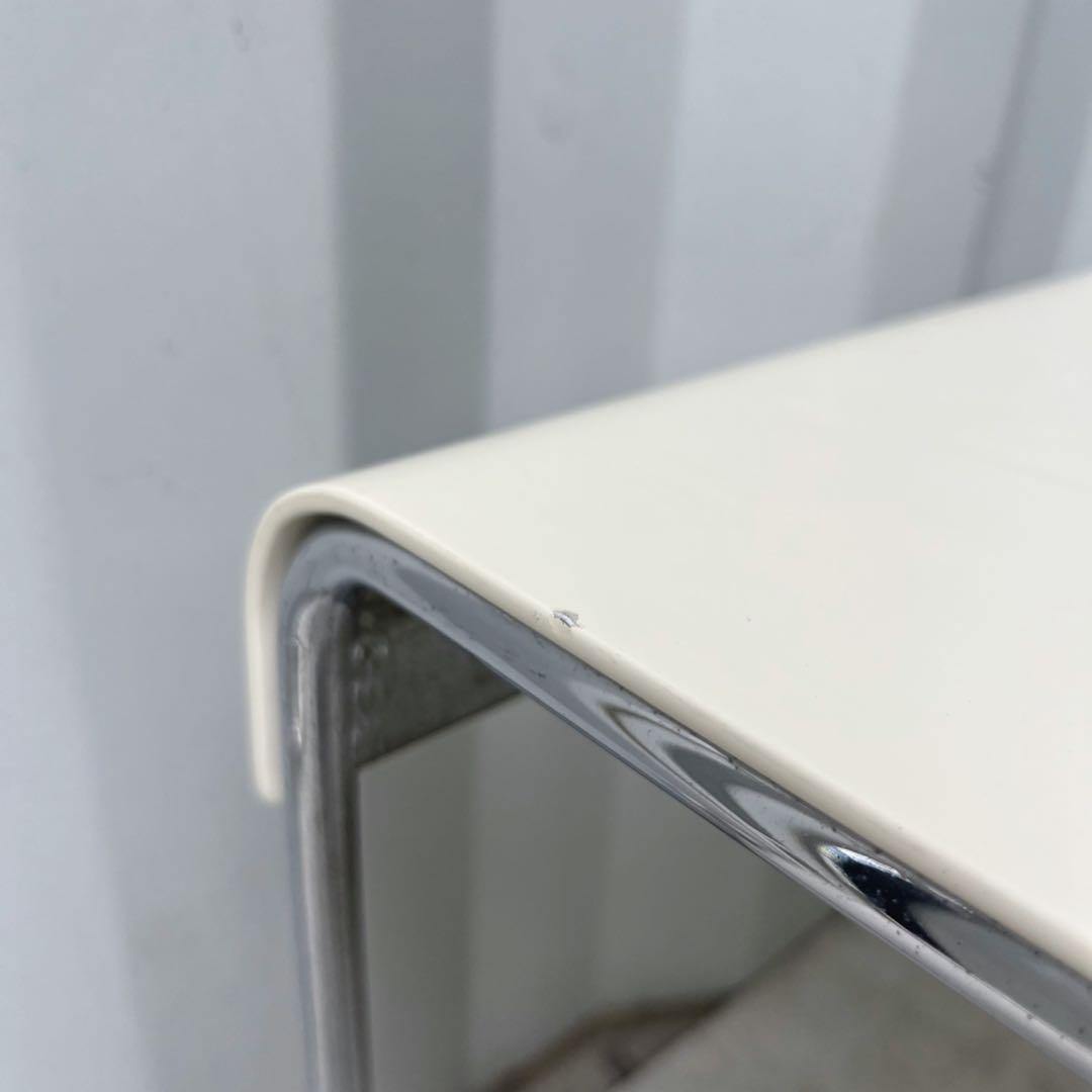 取付無料！カッシーナ ピエロ・リッソーニ ZAP ホワイトスチールローテーブル✨