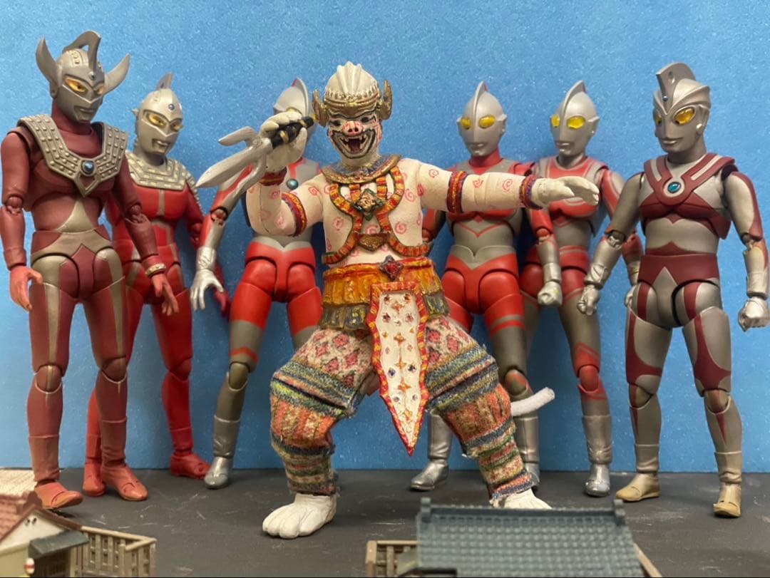 フィギュアリペイント代行