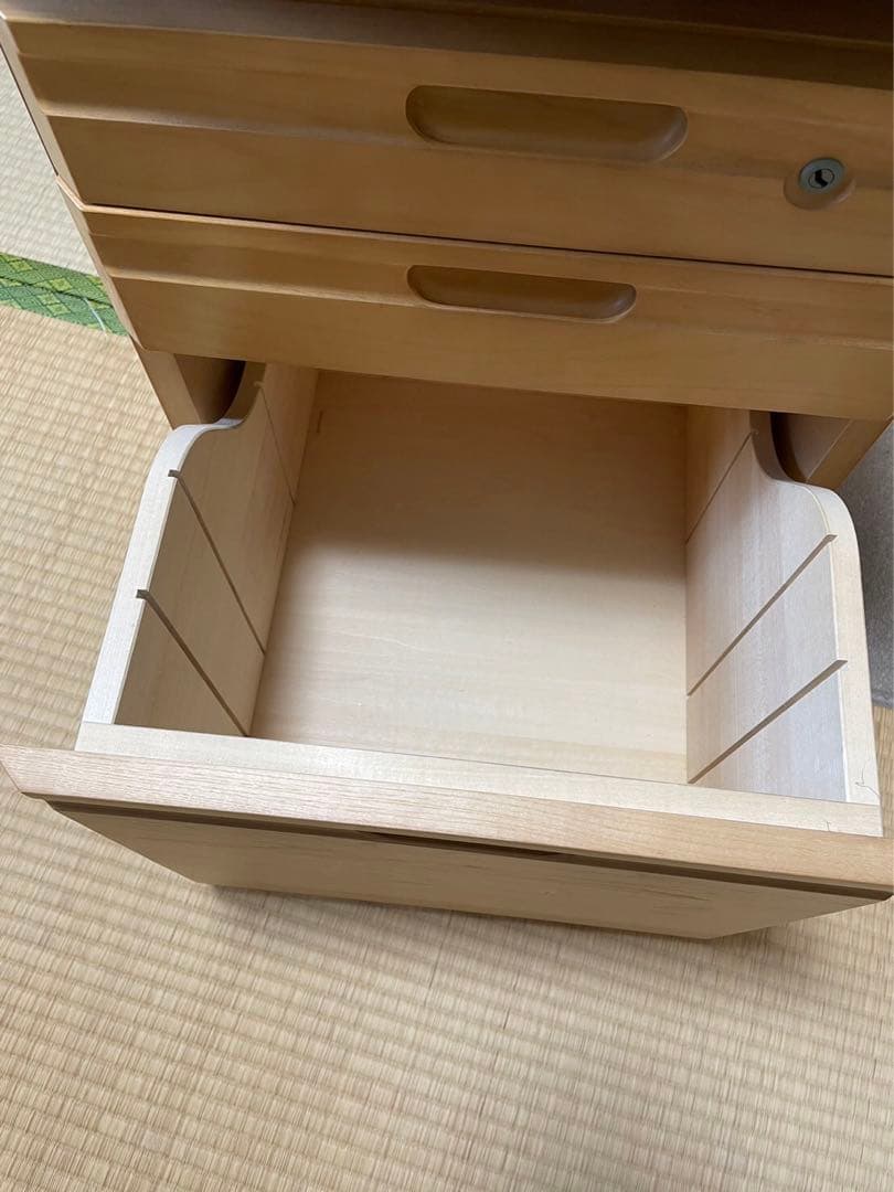 ❸カリモク ボナシェルタ ワゴン（学習机）