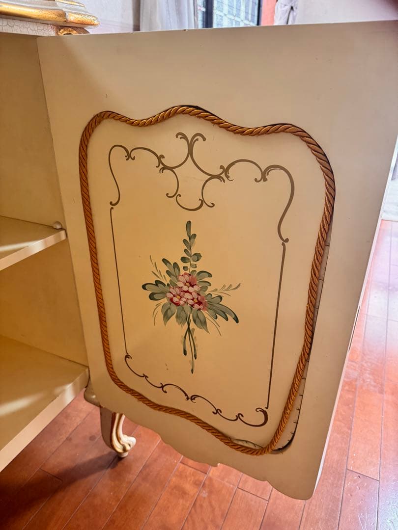 姫系アンティーク　特価　ロココ　高級イタリア　チェスト　タンス　シリック❓