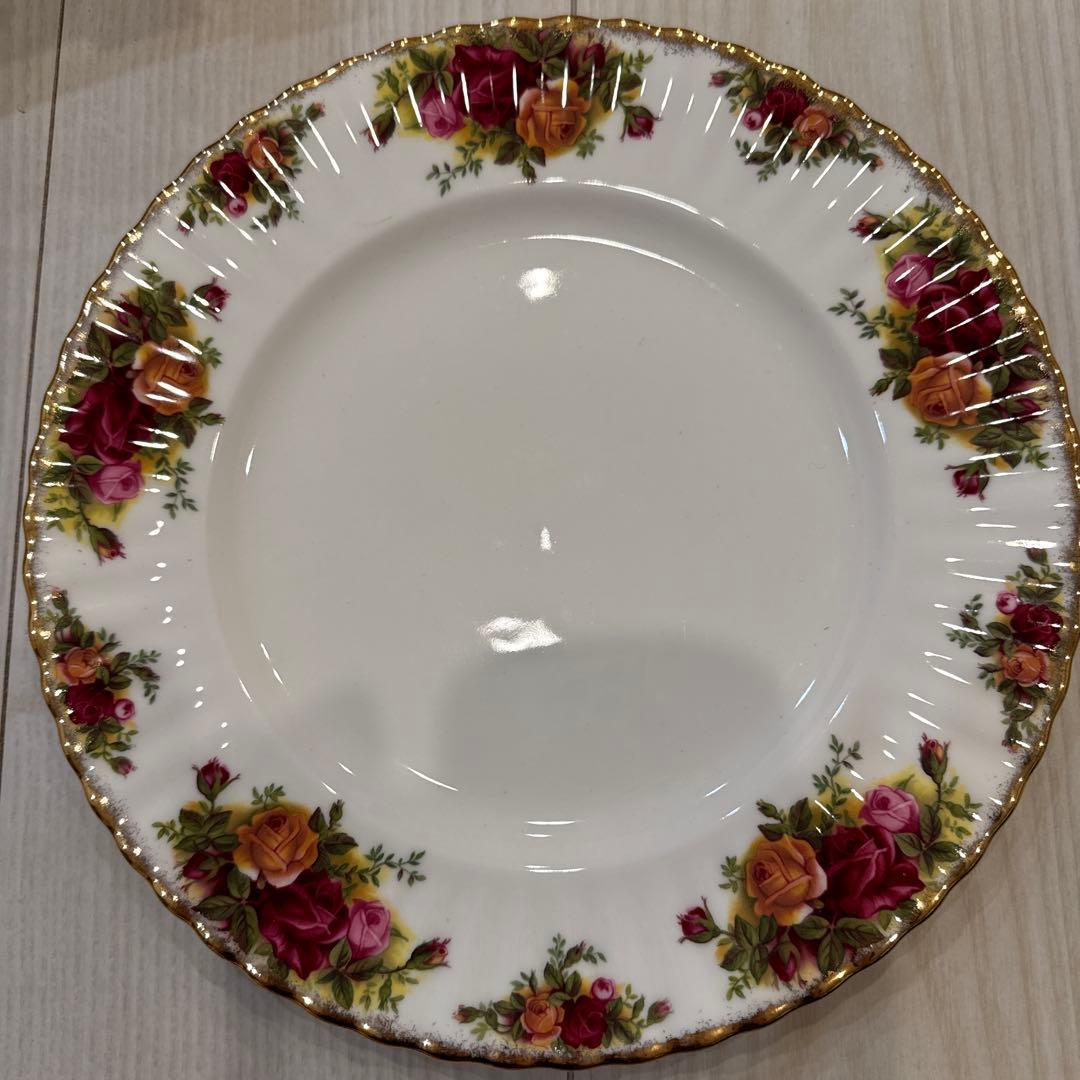 ロイヤルアルバード　ディナー皿