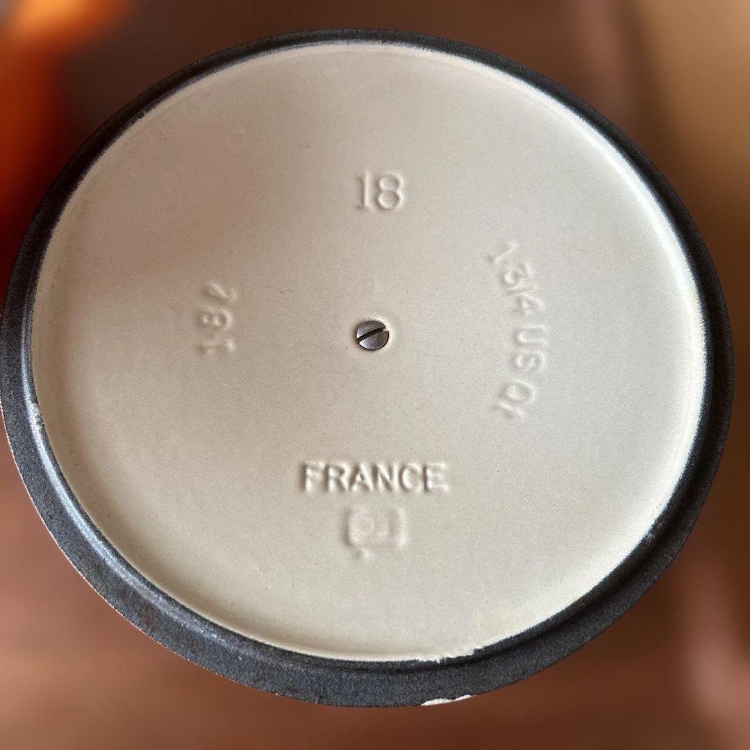 LE CREUSET ル・クルーゼ 両手鍋　18センチ 使いやすいサイズ！