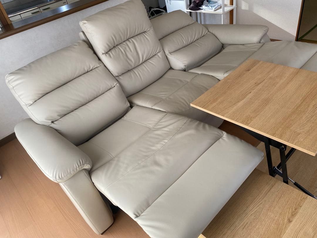【テーブル付・極美品】ニトリ 電動リクライニングソファ 3人掛