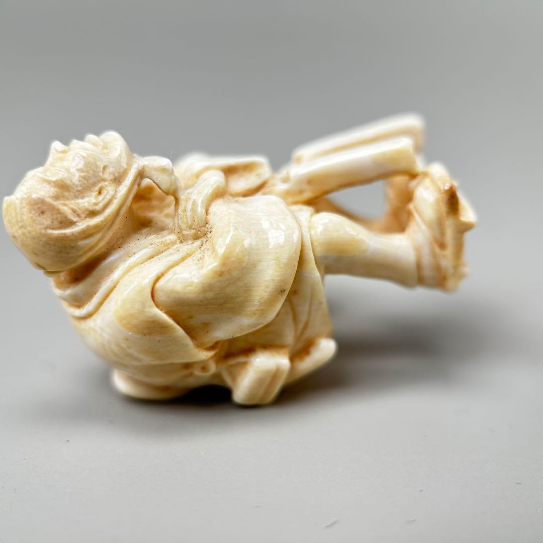 人物像 小型彫刻極上根付天然素材アンティーク骨董飾り物古美術置物細密細工