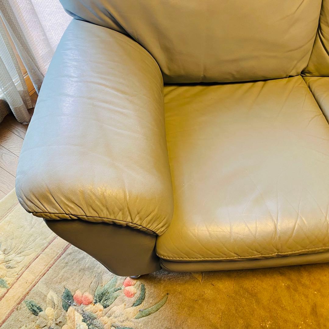 ライトブルー レザー 2人掛けソファ