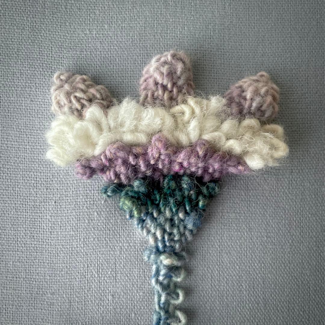 【一点もの】『手紡ぎ糸のお花. h'』手刺繍ファブリックパネル