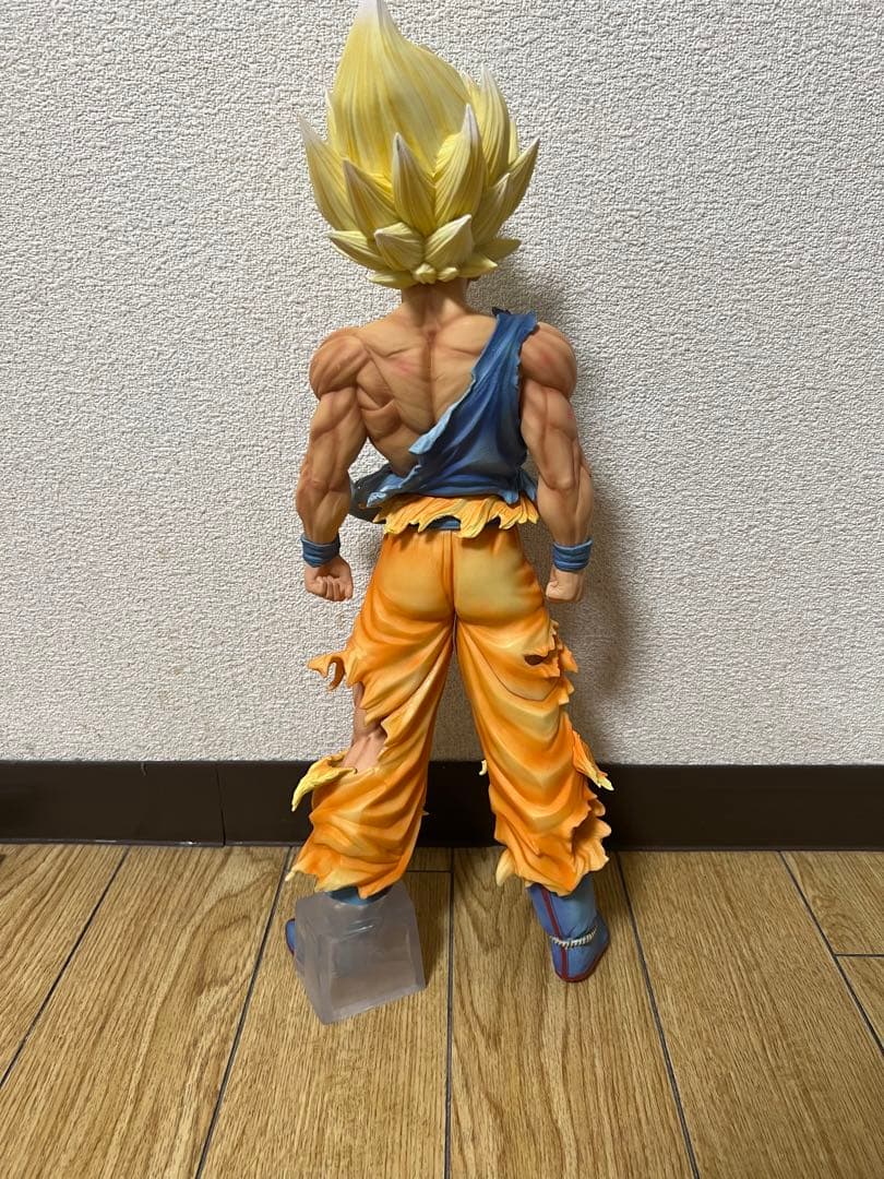 n*l様 ドラゴンボール　リペイント　スーパーサイヤ人　孫悟空　海外