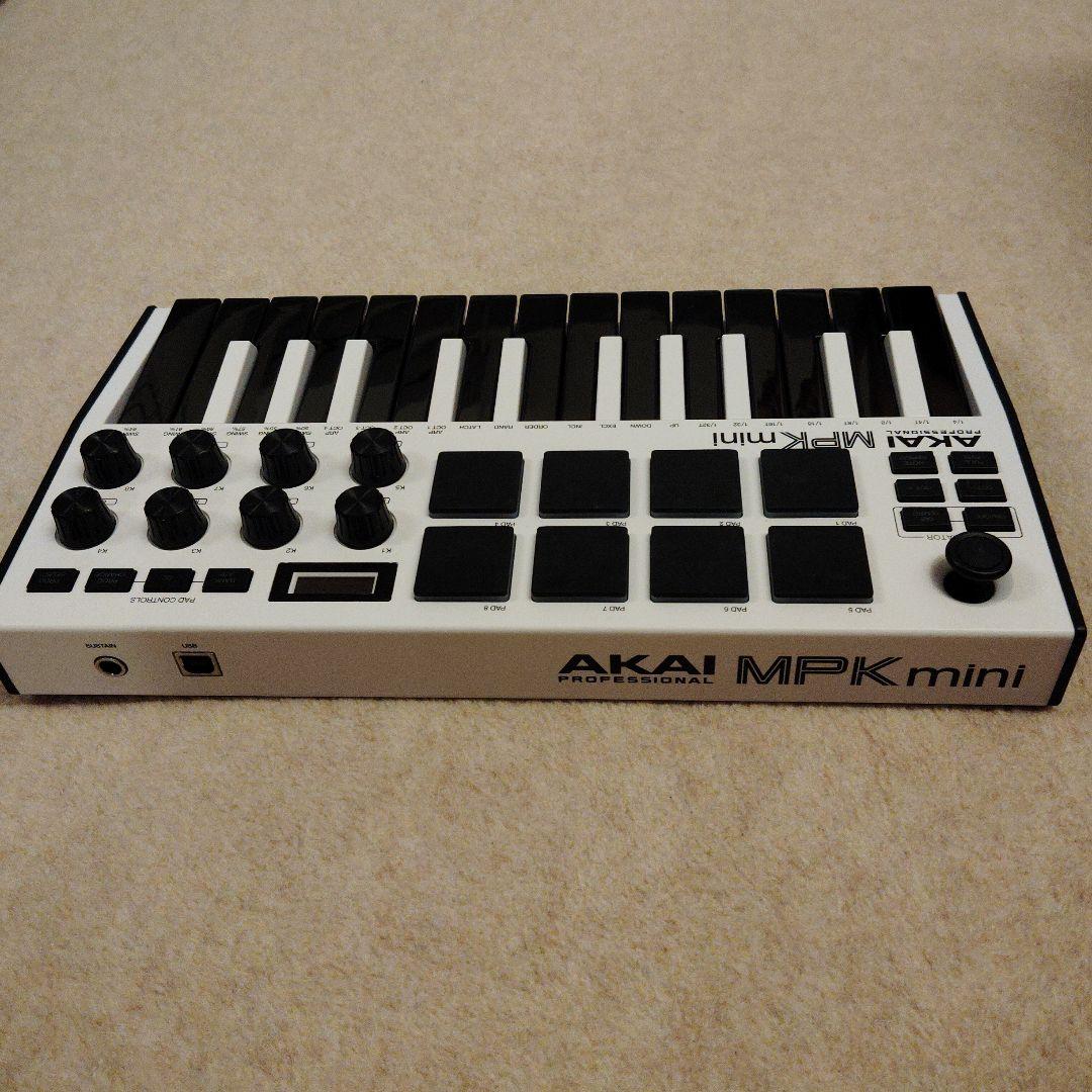 AKAI MPK mini スペシャルエディションホワイト
