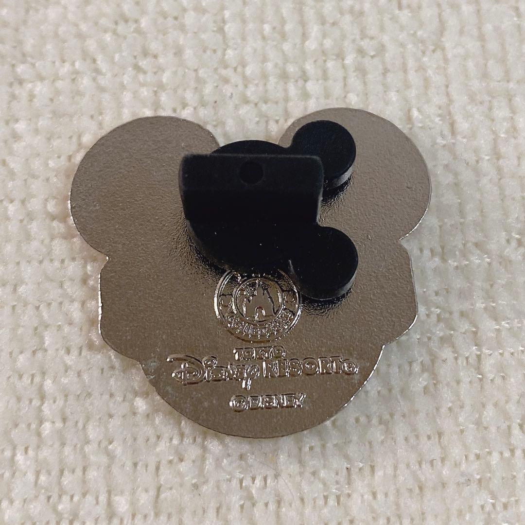 Disney PIN Collection ピンバッジ プルート ミッキー型 - メルカリ