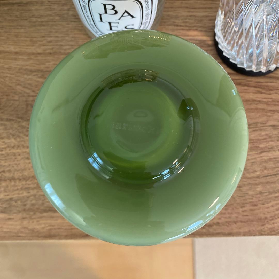 美品】マリメッコ marimekkoライトグリーン 丸型花瓶 - メルカリ