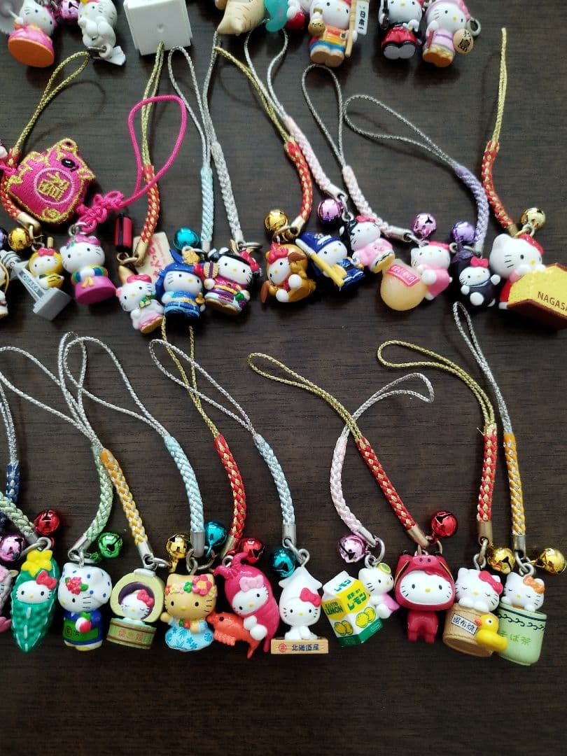 ハローキティ　ストラップ　キーホルダー　マグネット　マグカップ　グッズ53点