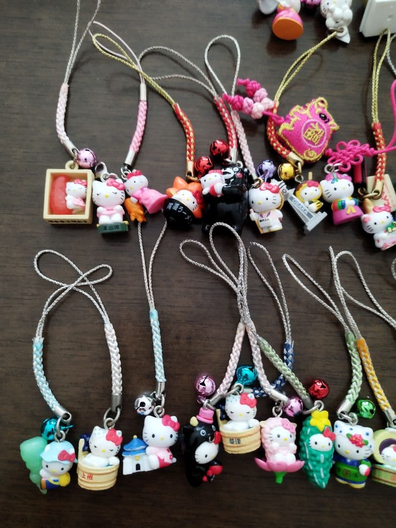 ハローキティ　ストラップ　キーホルダー　マグネット　マグカップ　グッズ53点