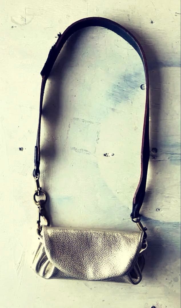 コノチイサナゴールド…leatherアコーディオンポーチウォレット