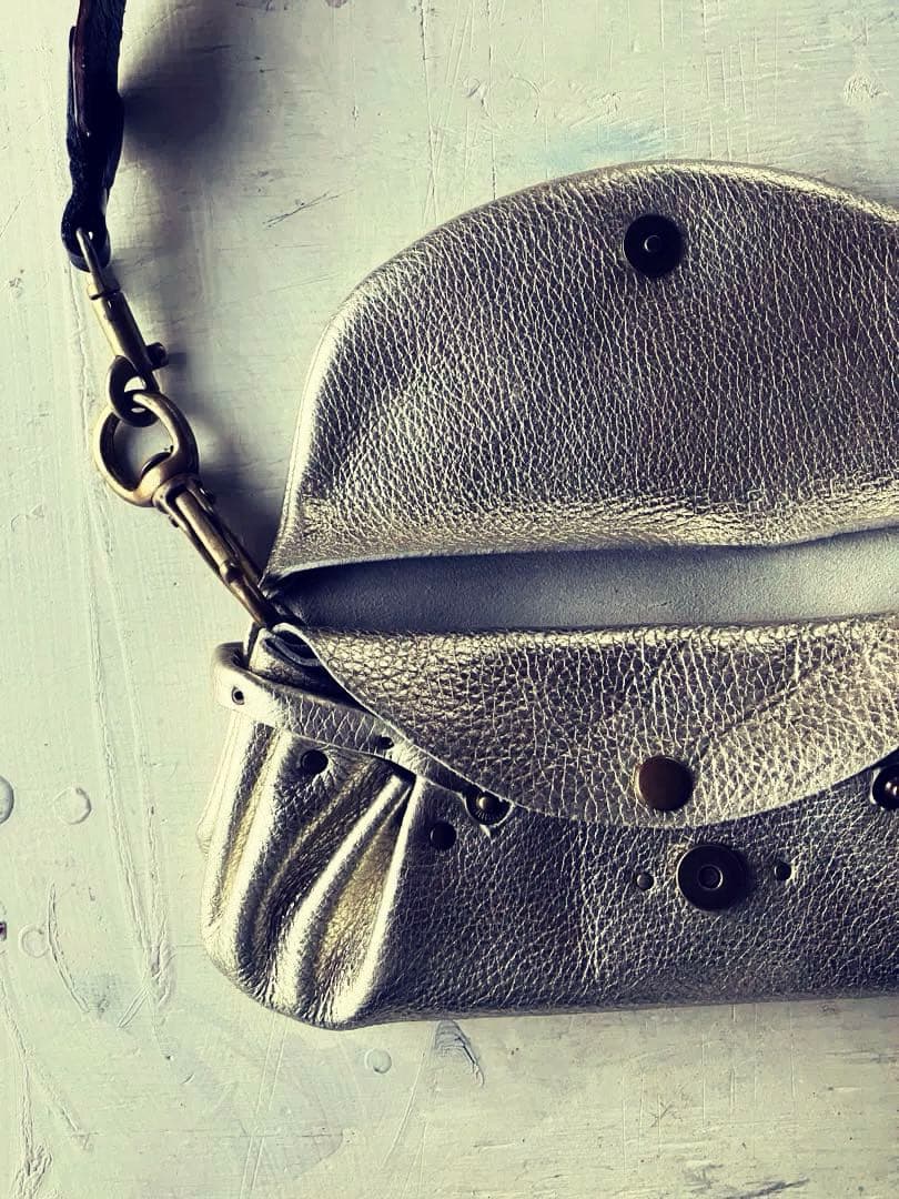 コノチイサナゴールド…leatherアコーディオンポーチウォレット