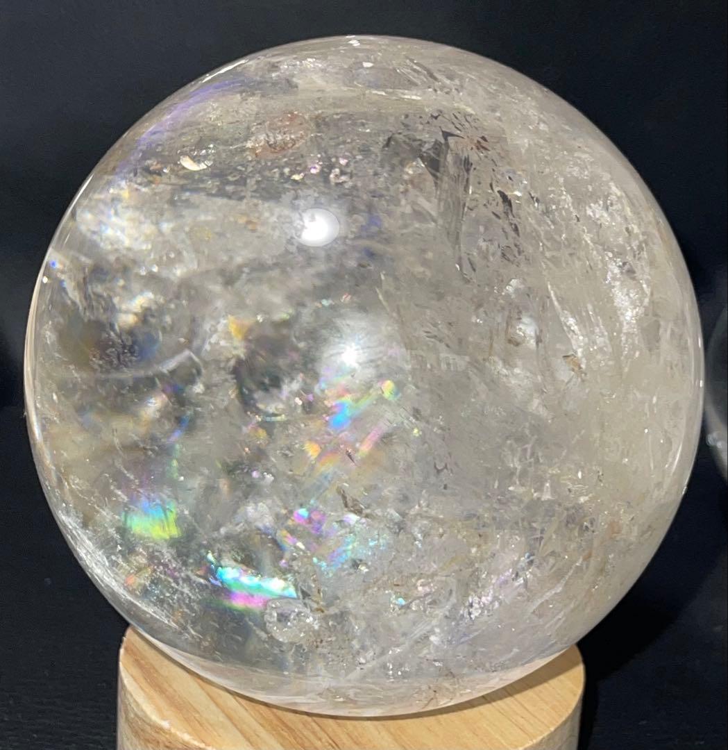 水晶　スフィア　虹入り　約8.3センチ　台座なし