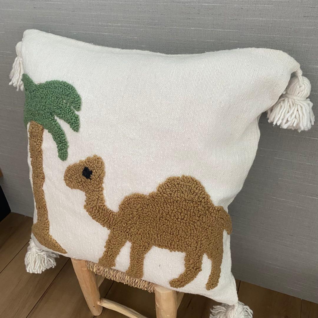 モロッコ　直輸入　2点セット　刺繍　クッションカバー