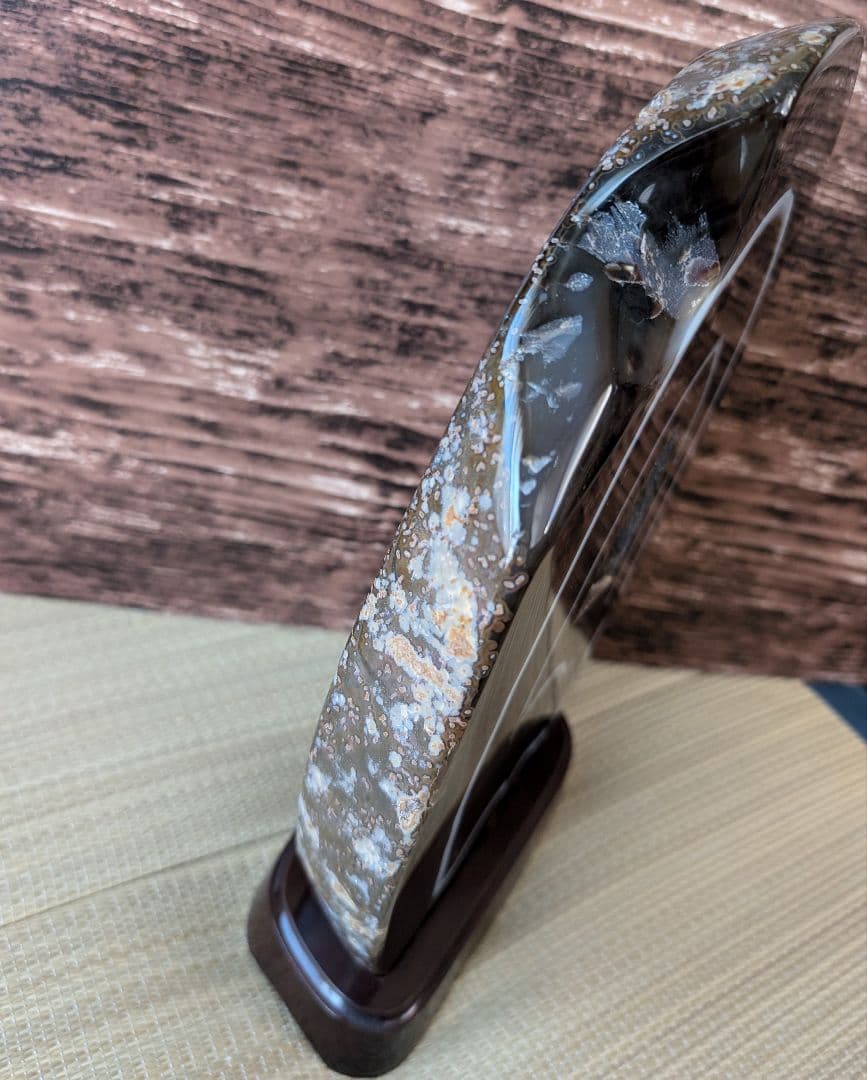 アゲート ジオード 原石　？★6.6kg★台付き　希少かも!　美品