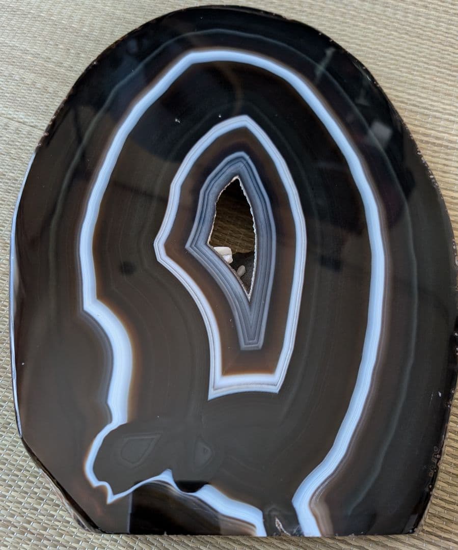 アゲート ジオード 原石　？★6.6kg★台付き　希少かも!　美品