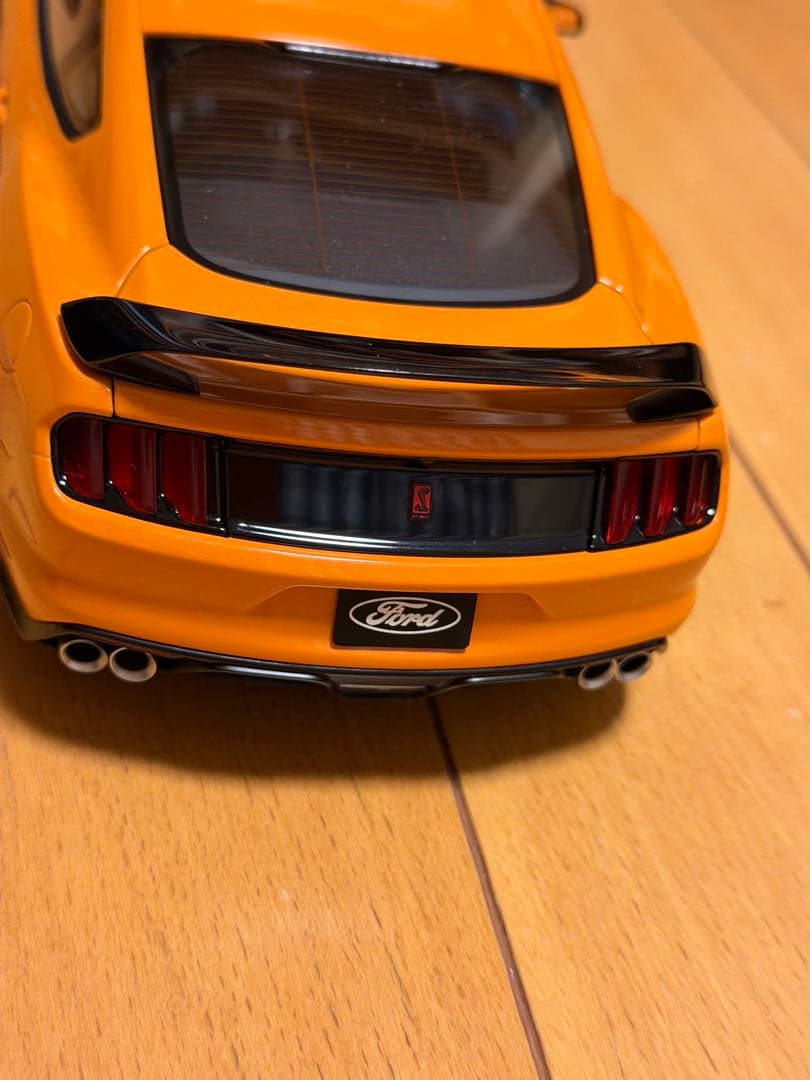 Mustang GT350R 1/18モデルカー