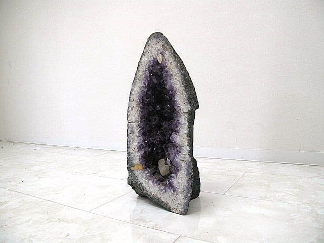 アメジストドーム　重量19kg高さ51cm 　紫水晶 風水 天然石 インテリア