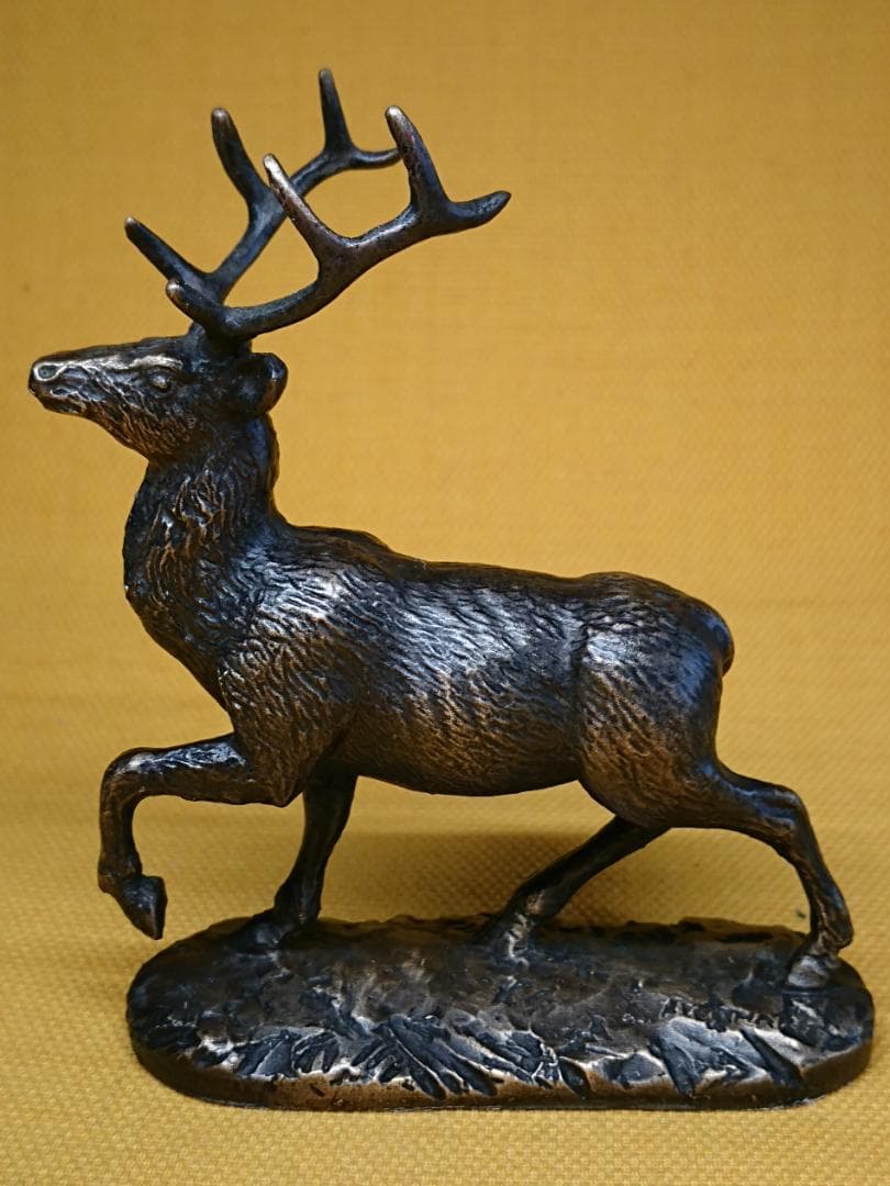 【美品】シカ　鹿　銅製　ヨーロッパ　置物　インテリア　工芸品　美術品　A2523