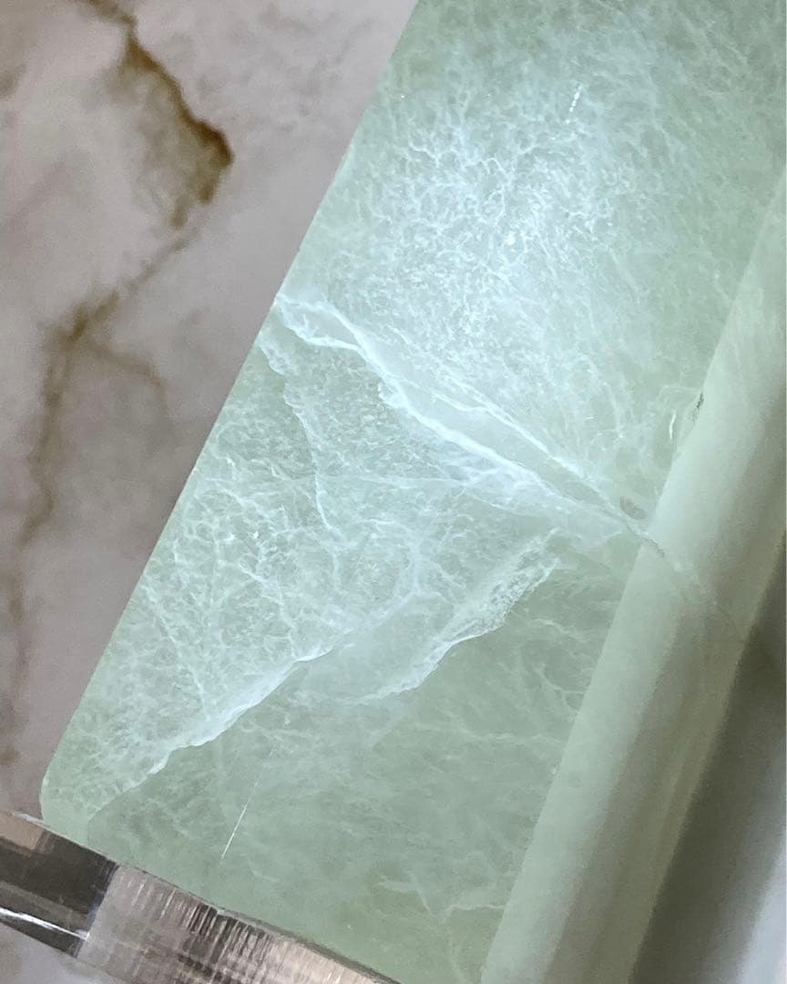 バイカラー✿*:・　虹入り✨ フローライト　蛍石　オベリスク　置物