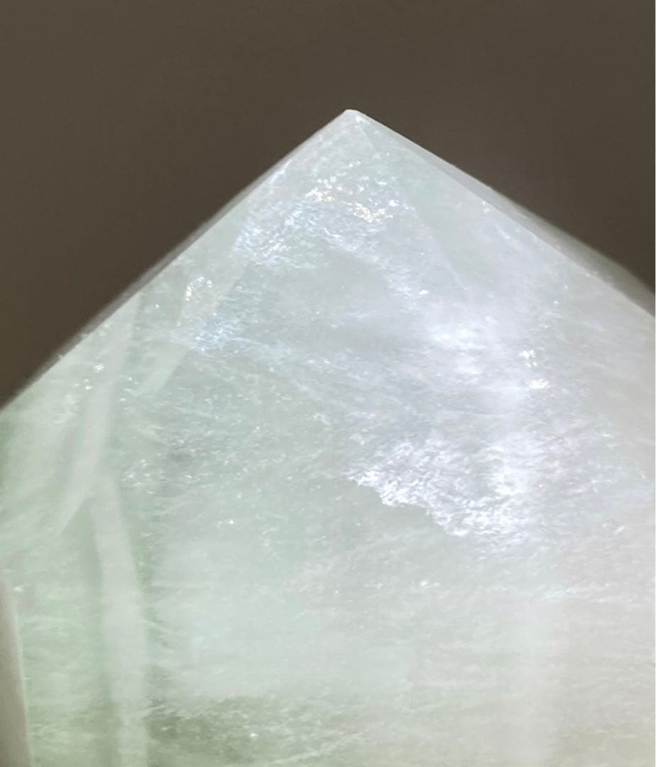 バイカラー✿*:・　虹入り✨ フローライト　蛍石　オベリスク　置物