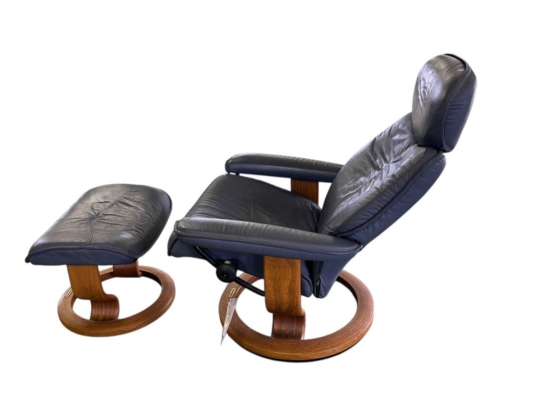 jy　エコーネスEKORNESリクライニングチェアとオットマン