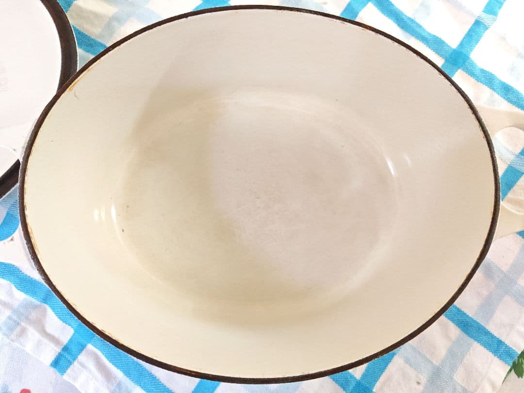 ル・クルーゼ　オバール　ホワイト　25cm